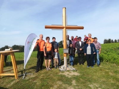 Einweihung Naturfreunde Kreuz beim „Ahleiner“