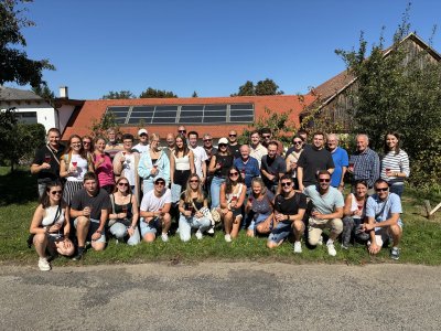 20250920_104813043_iOS