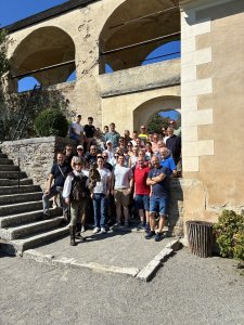 20250921_095524985_iOS